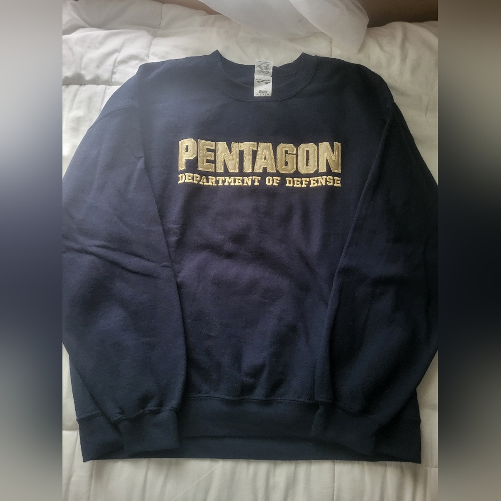 Gildan Navy Blue Crewneck Sweater